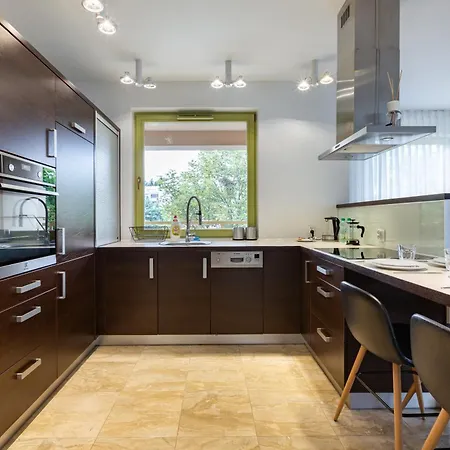 アパート Kamienny Potok Comfy By Bookinghost *