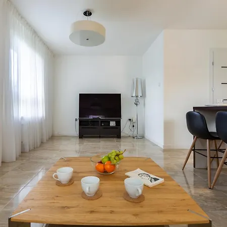 Kamienny Potok Comfy By Bookinghost ソポト